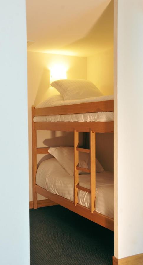 Family Queen Room